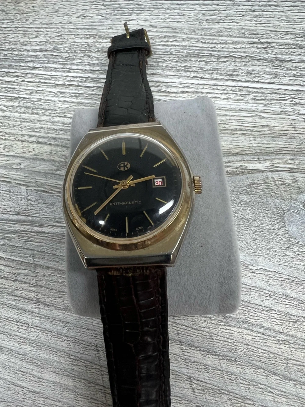 Vintage Mechanical Black Dial Gold Tone Men's Watch